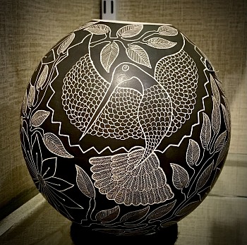 Mata Ortiz Village Pottery -&nbsp;Hummingbird by Lorenza Quezada